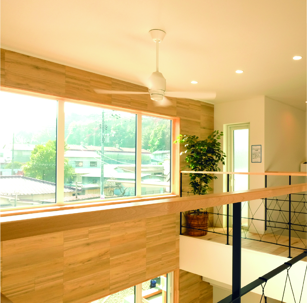 日中は照明を点けない明るい家がスマートな暮らしです。